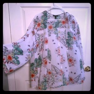White flowered kimono/cardigan